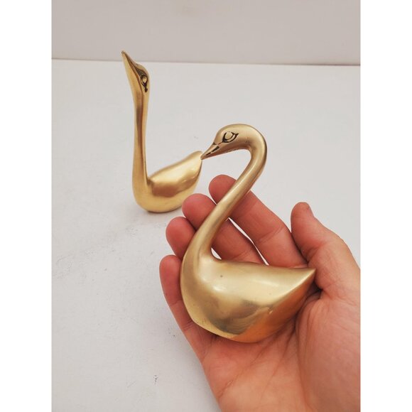 Vintage Brass Swans | Vintage Brass Swan | Vintage Brass Decor | Wedding Decor | - Picture 7 of 10